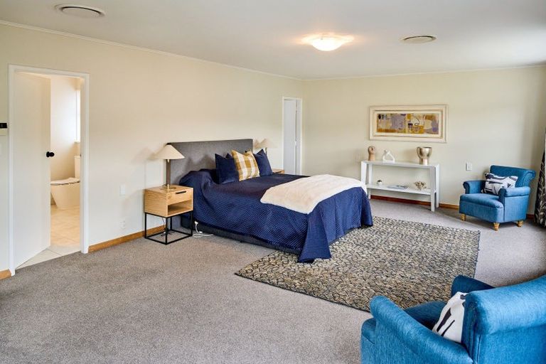 Photo of property in 8 Saint Andrews Grove, Boulcott, Lower Hutt, 5010