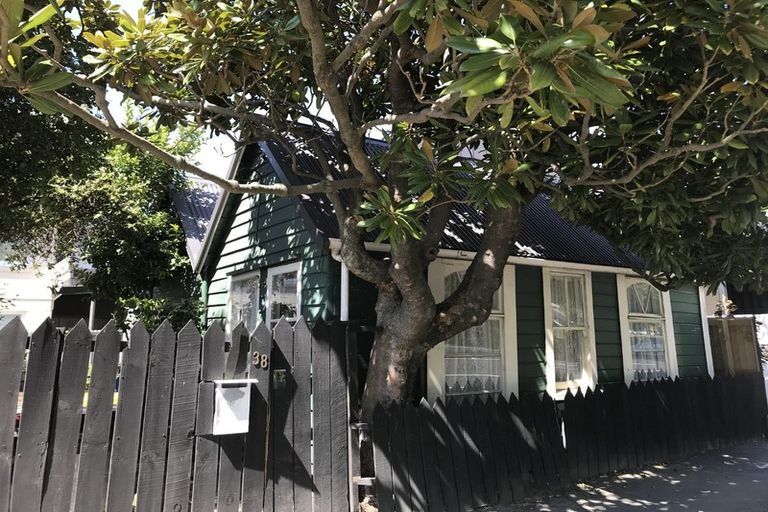 Photo of property in 38 Cranmer Square, Christchurch Central, Christchurch, 8013