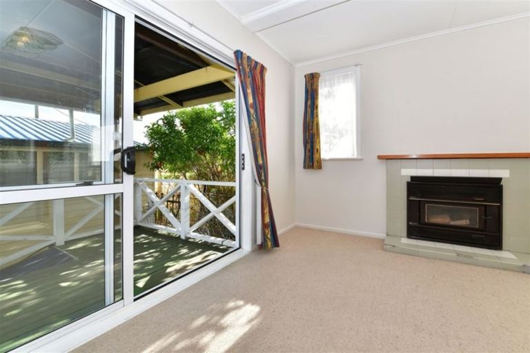 Photo of property in 128a Parkhurst Road, Parakai, 0830