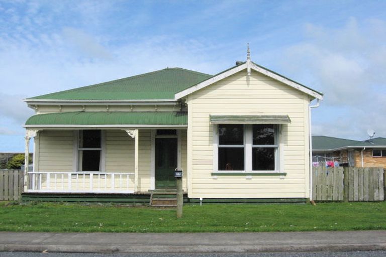 Photo of property in 17 Humphries Street, Inglewood, 4330