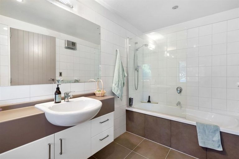 Photo of property in 293e Lower Shotover Road, Speargrass Flat, Queenstown, 9371