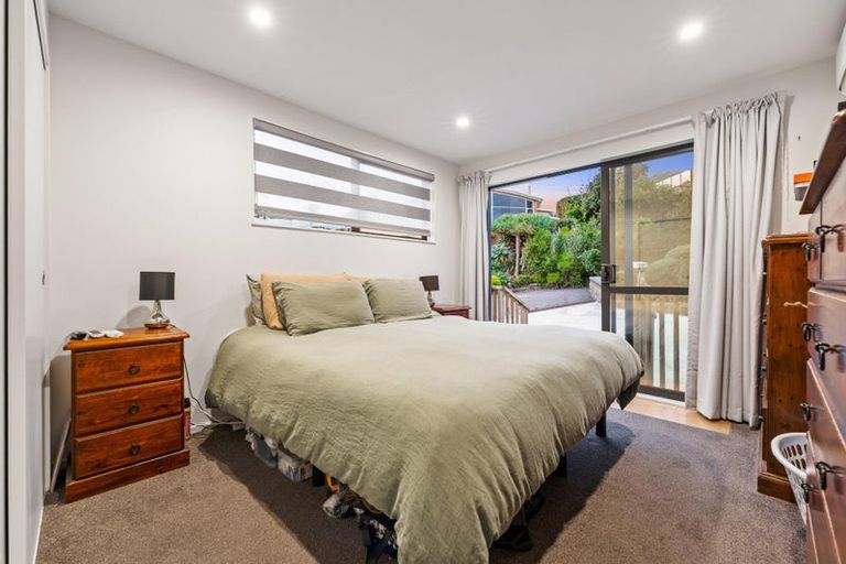 Photo of property in 17a Constable Lane, West Harbour, Auckland, 0618