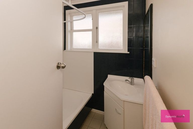 Photo of property in 3 Newbury Street, Awapuni, Palmerston North, 4412