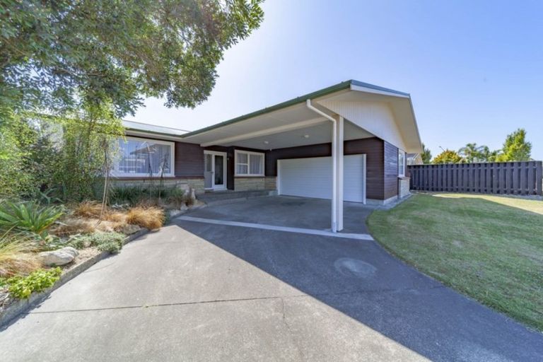 Photo of property in 10 Laurent Place, Greenmeadows, Napier, 4112