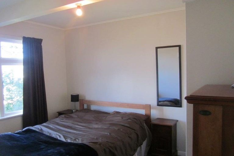 Photo of property in 14 Imperial Terrace, Melrose, Wellington, 6022