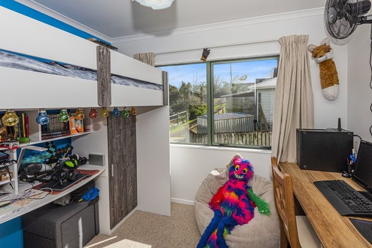 Photo of property in 94a Valley Road, Hikurangi, 0114