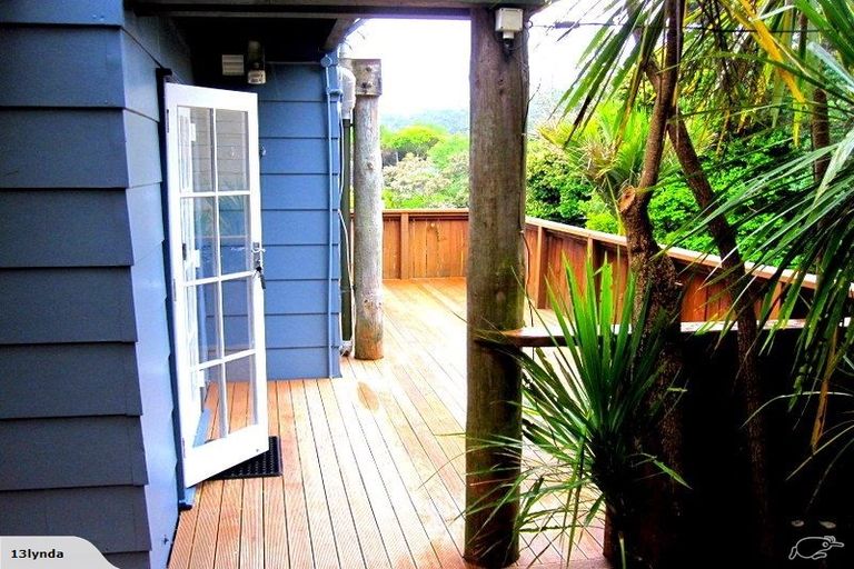 Photo of property in 2/99 Balmain Road, Birkenhead, Auckland, 0626