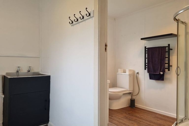 Photo of property in 93 Broadway, Waitara, 4320