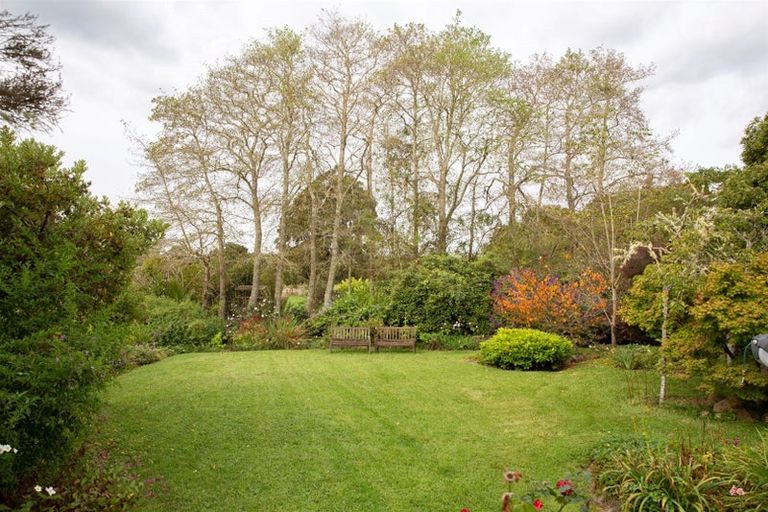 Photo of property in 1021 Old North Road, Waimauku, 0882