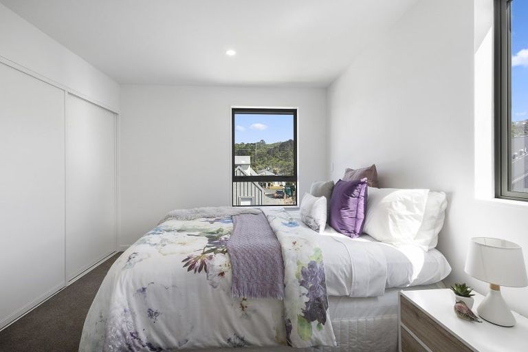 Photo of property in 32 John Street, Stokes Valley, Lower Hutt, 5019