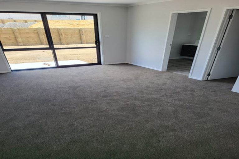 Photo of property in 13 Tarata Place, Owhata, Rotorua, 3010