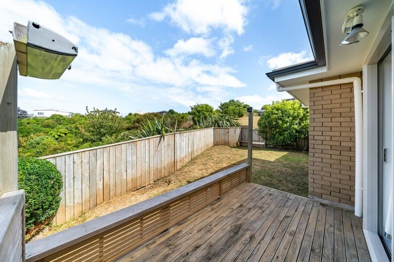 Photo of property in 103 Te Puia Drive, Aotea, Porirua, 5024