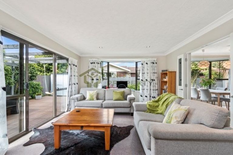 Photo of property in 1/20 Montclare Avenue, Ilam, Christchurch, 8041