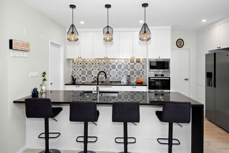 Photo of property in 15 Lisnoble Road, Flat Bush, Auckland, 2019