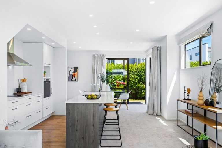 Photo of property in 35 Carder Court, Hobsonville, Auckland, 0618