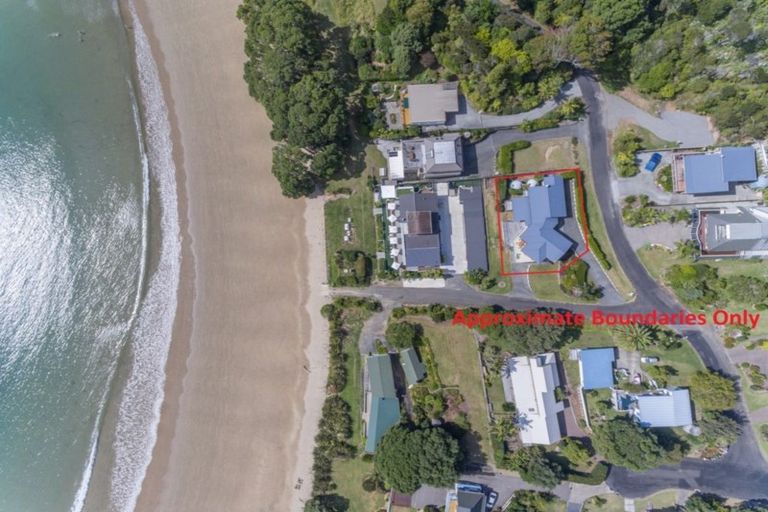 Photo of property in 4 Kotare Drive, Coopers Beach, 0420
