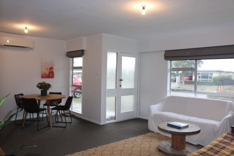 Photo of property in 1 Langley Avenue, Milson, Palmerston North, 4414
