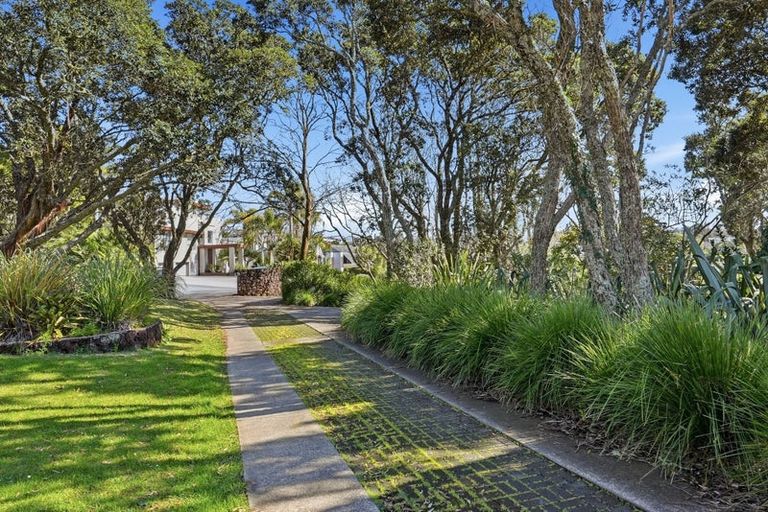 Photo of property in 32a Castor Bay Road, Castor Bay, Auckland, 0620