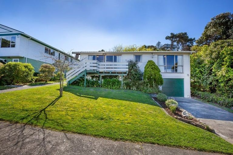 Photo of property in 7 Tweed Road, Papakowhai, Porirua, 5024
