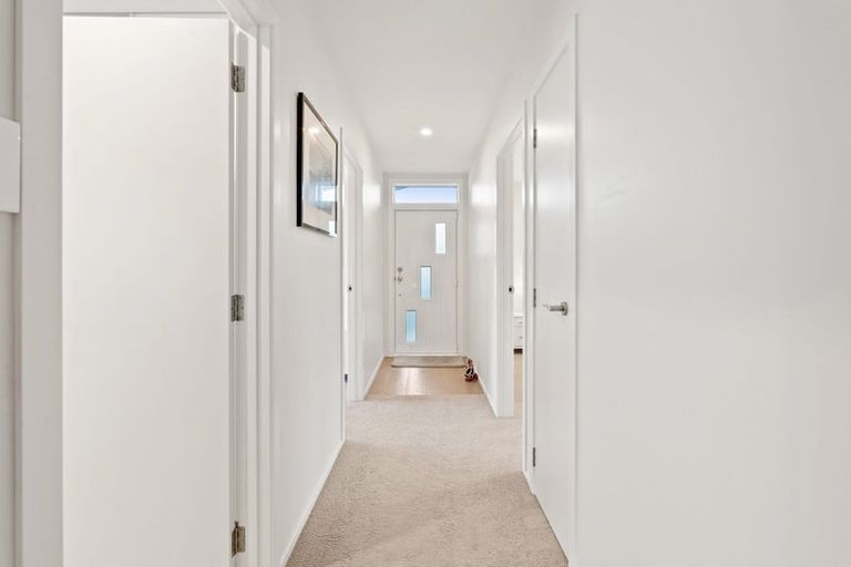 Photo of property in 1/21 Marie Avenue, Red Beach, 0932