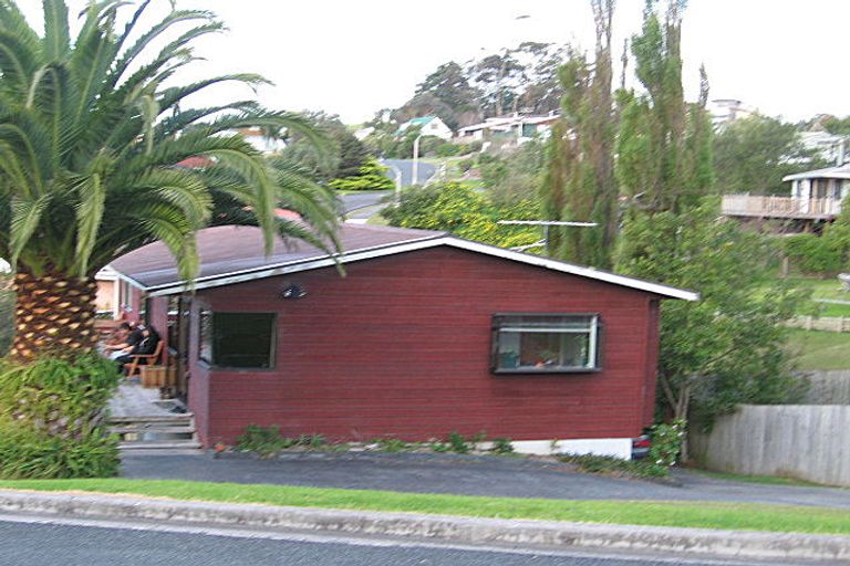 Photo of property in 8 Ferndale Drive, Snells Beach, 0920