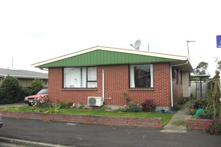 Photo of property in 1/6 Tulloch Place, Papanui, Christchurch, 8052