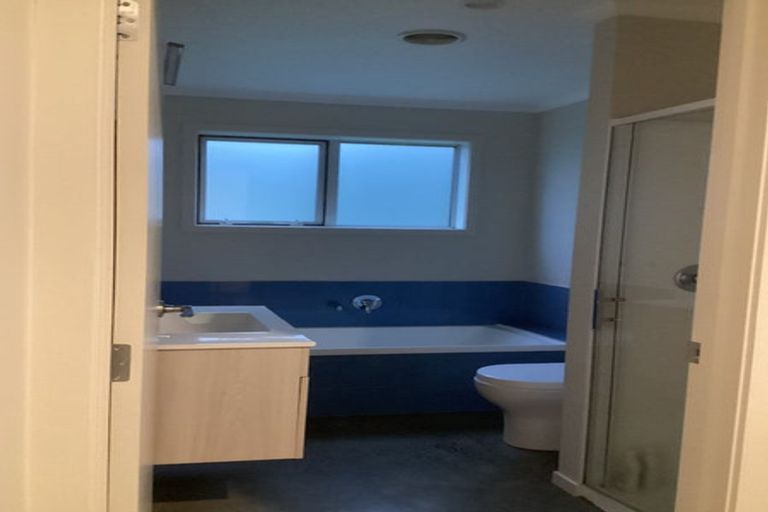 Photo of property in 7 Cumming Street, Okato, 4335