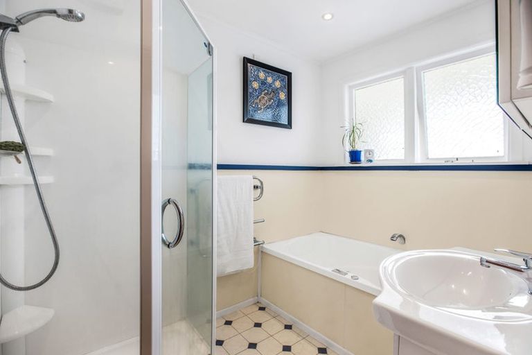 Photo of property in 31 Saint Albans Avenue, Karori, Wellington, 6012