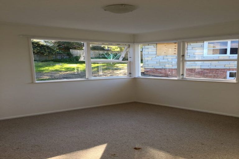 Photo of property in 16 Linley Place, Hillcrest, Auckland, 0627
