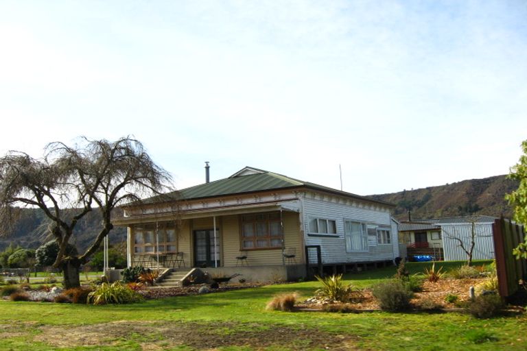 Photo of property in 11 Andersen Street, Reefton, 7830