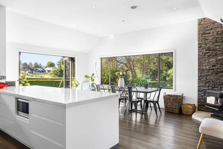Photo of property in 214 Mapara Road, Acacia Bay, Taupo, 3385
