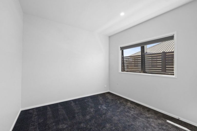 Photo of property in 53 Pohutukawa Place, Bell Block, New Plymouth, 4312