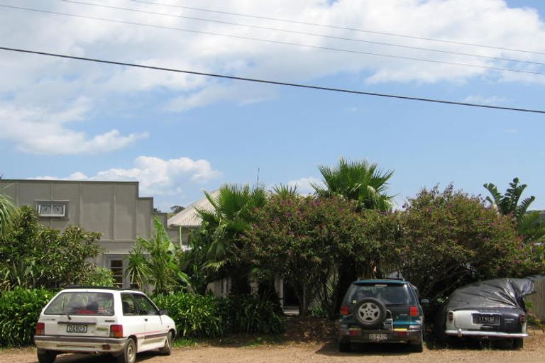 Photo of property in 6 Erua Road, Ostend, Waiheke Island, 1081