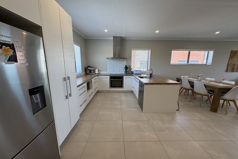 Photo of property in 7 Danga Lane, Hobsonville, Auckland, 0616