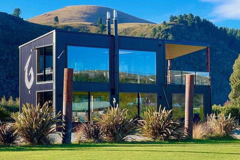 Photo of property in 27 Avon Street, Athol, 9793