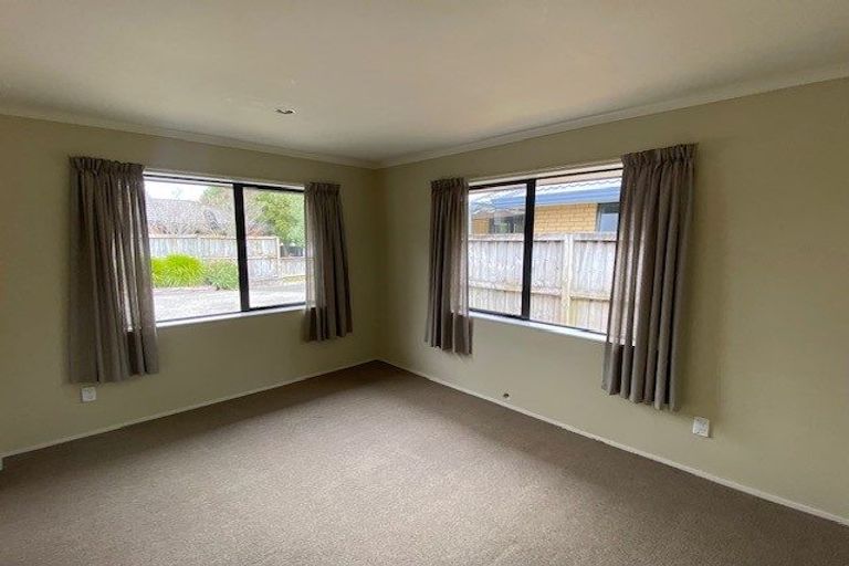 Photo of property in 7 Chancery Close, Hamilton East, Hamilton, 3216