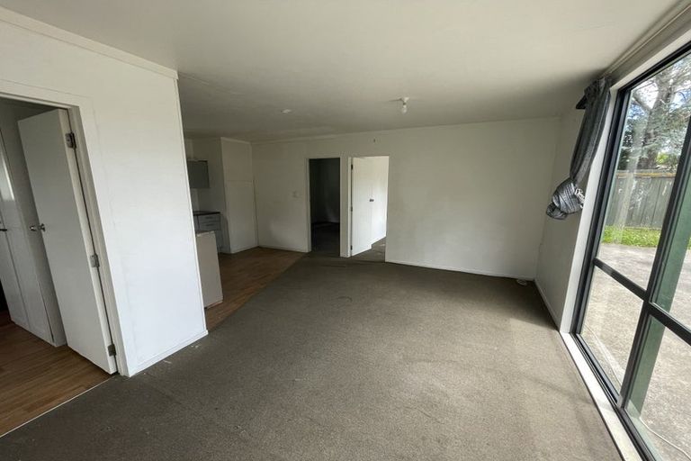 Photo of property in 12 Burundi Avenue, Clendon Park, Auckland, 2103
