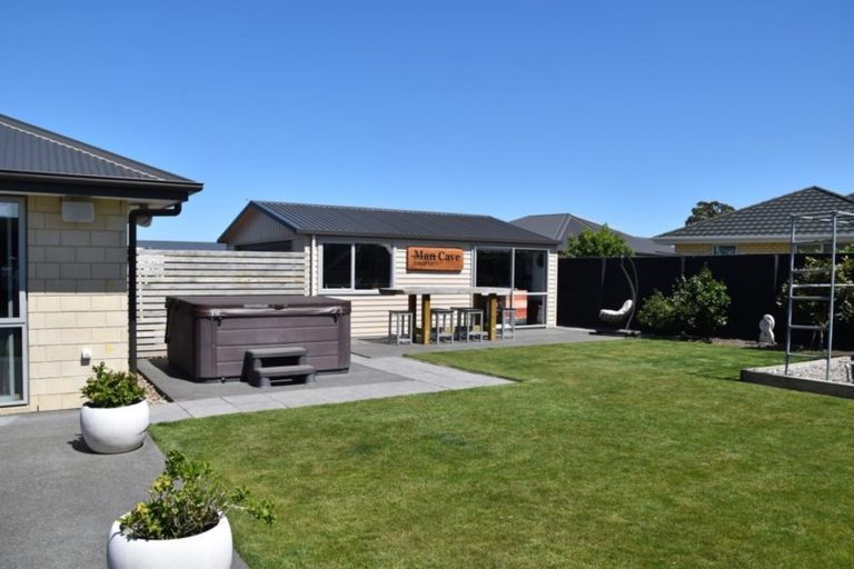 Photo of property in 5 Bellbird Place, Rolleston, 7614