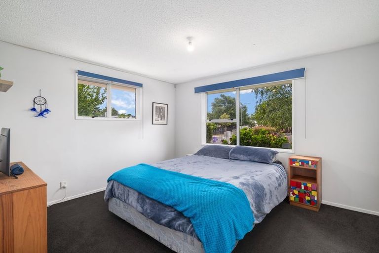 Photo of property in 5 Sophora Place, Parklands, Christchurch, 8083