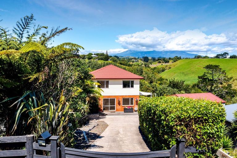 Photo of property in 40 Hobart Drive, Spotswood, New Plymouth, 4310