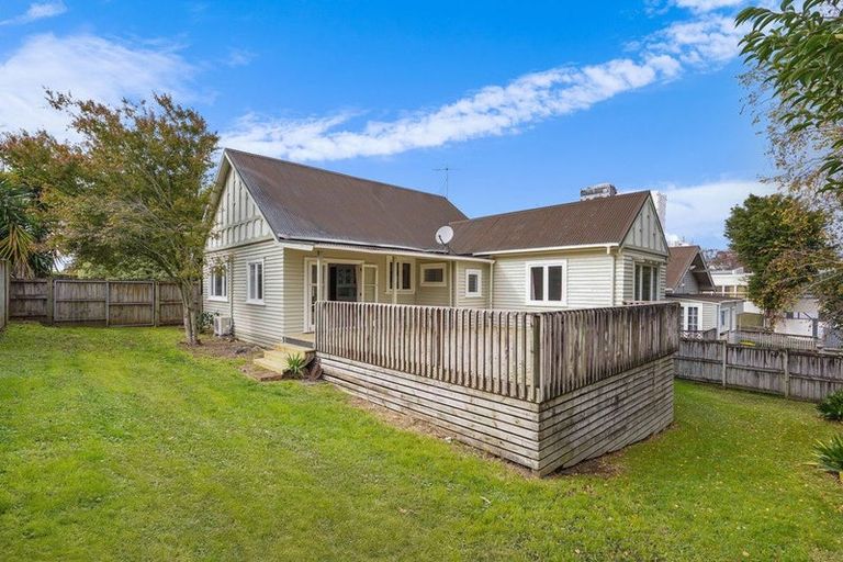 Photo of property in 160 Pembroke Street, Hamilton Lake, Hamilton, 3204