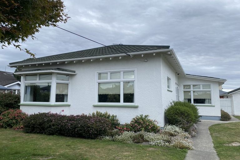 Photo of property in 17 Euston Street, Riccarton, Christchurch, 8041