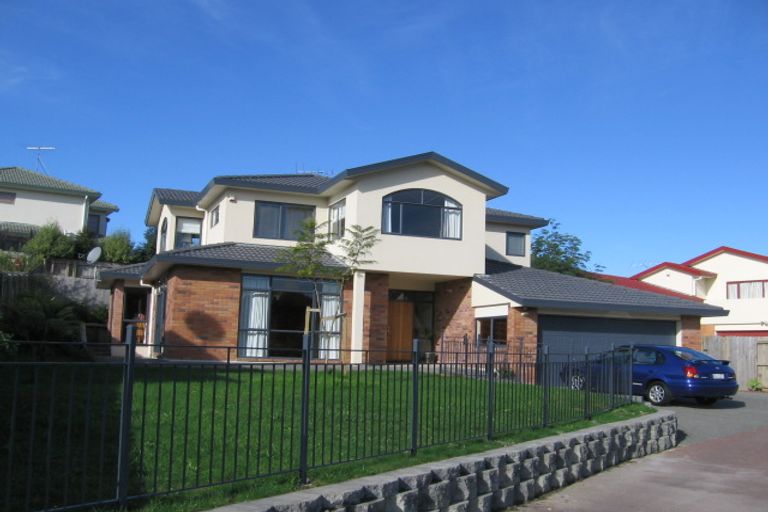 Photo of property in 12 Meridian Court, Oteha, Auckland, 0632