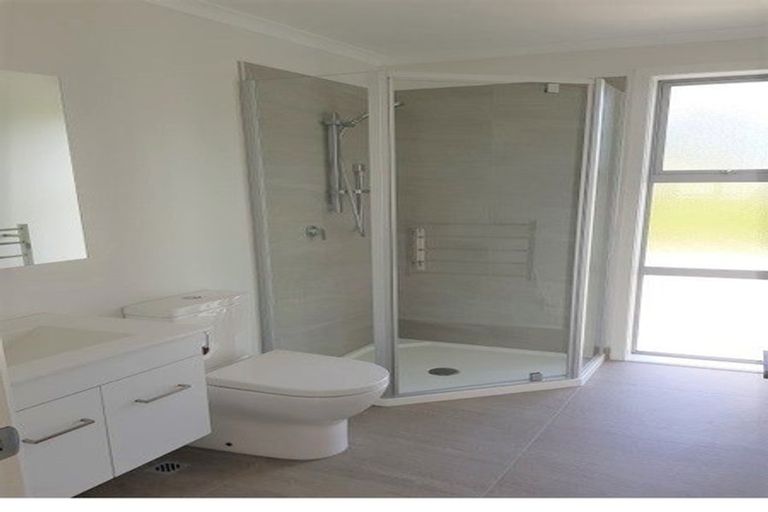 Photo of property in 58 Pateke Drive, Kenepuru, Porirua, 5022