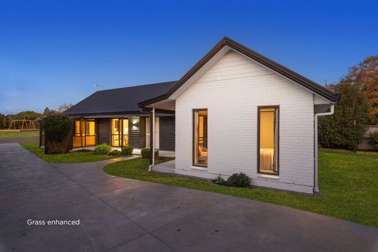 Photo of property in 20 Rearsby Drive, Halswell, Christchurch, 8025