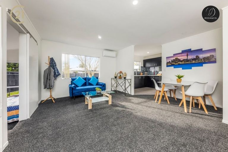 Photo of property in 2/11 Rollerson Street, Papakura, 2110