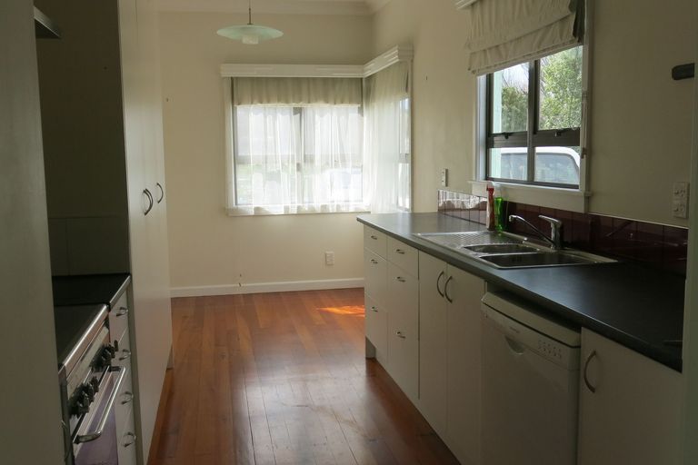 Photo of property in 16 Douglas Mclean Avenue, Marewa, Napier, 4110