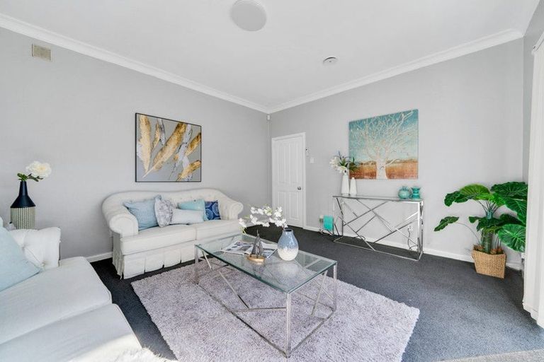 Photo of property in 1/30 Hillcrest Road, Papatoetoe, Auckland, 2025