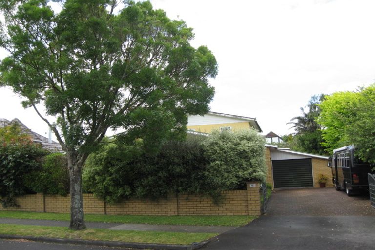 Photo of property in 145 Walter Strevens Drive, Conifer Grove, Takanini, 2112