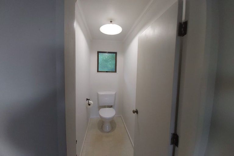 Photo of property in 60 Acacia Avenue, Maungaraki, Lower Hutt, 5010